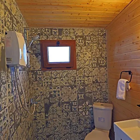 Muhtesem Deniz Manzarali Agac Ev Апарт-отель 3*