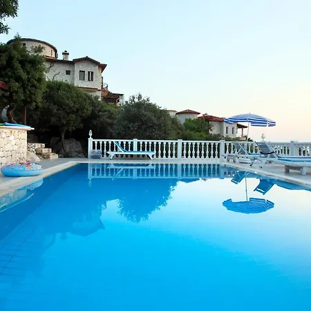 公寓式酒店 Muhtesem Deniz Manzarali Agac Ev